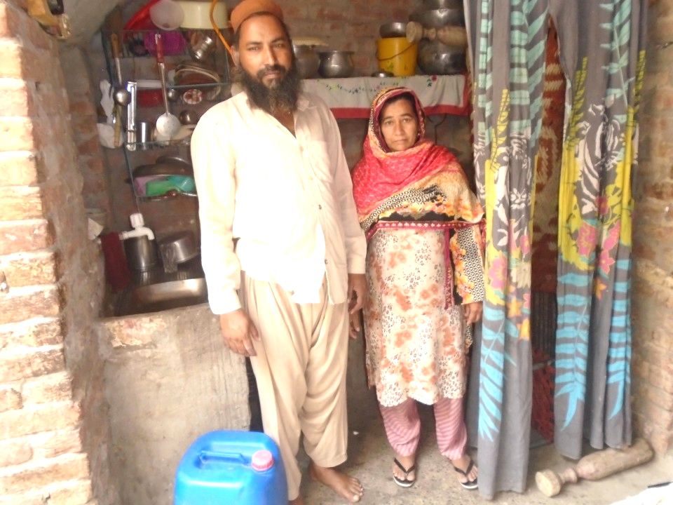 Yarn knitting (Waan Bunai)