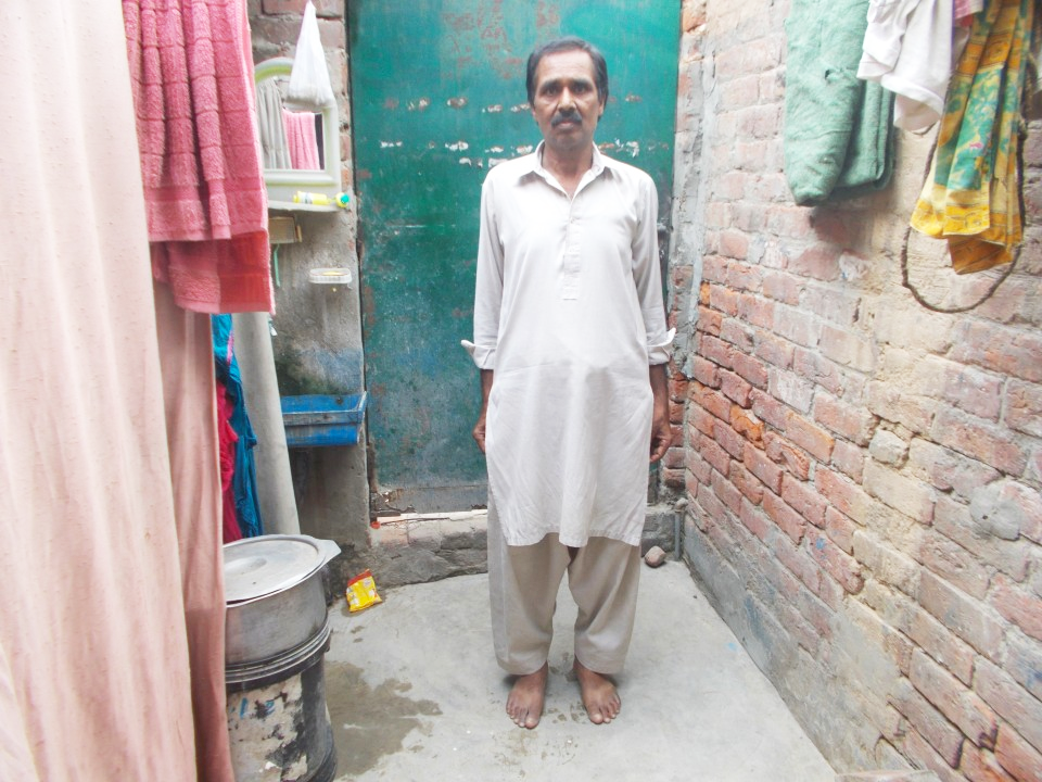 Spices Packing and Selling 