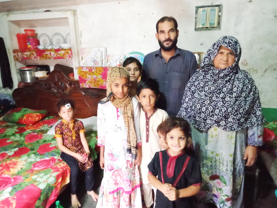 Hand Molding Machine 