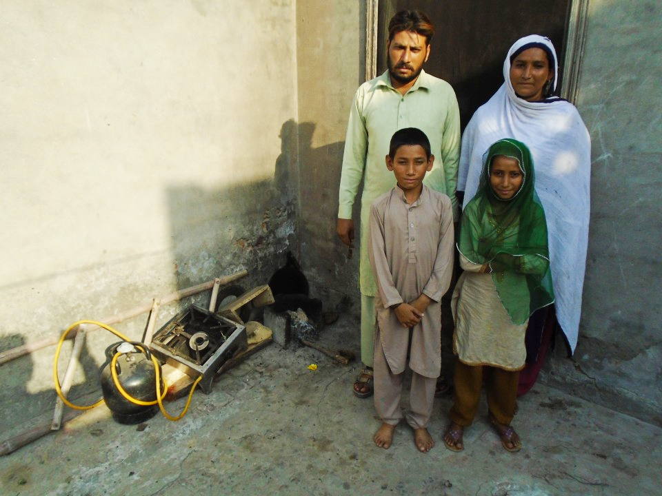 Yarn Knitting (Waan Bunai)