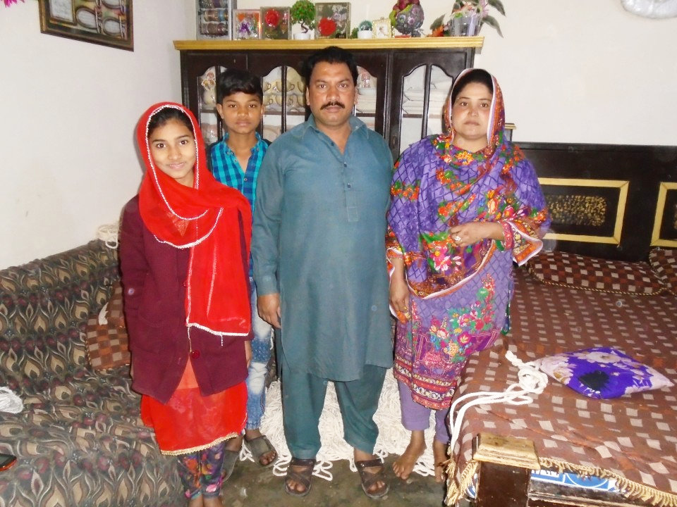 Yarn Knitting (Waan Bunai)