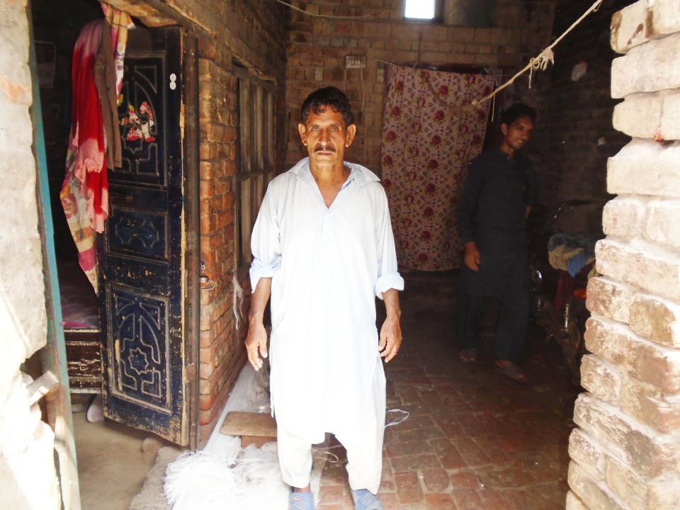 Yarn Knitting (Waan Bunai)