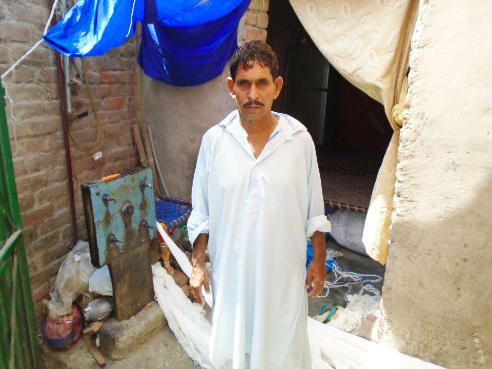 Yarn Knitting (Waan Bunai)