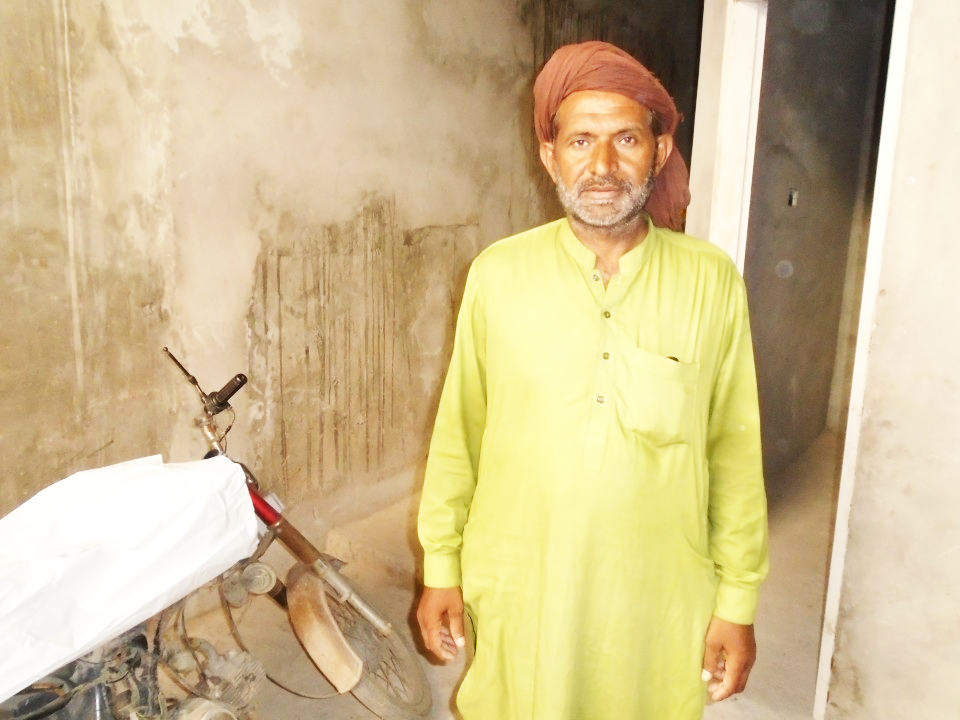 Tailoring material salesman