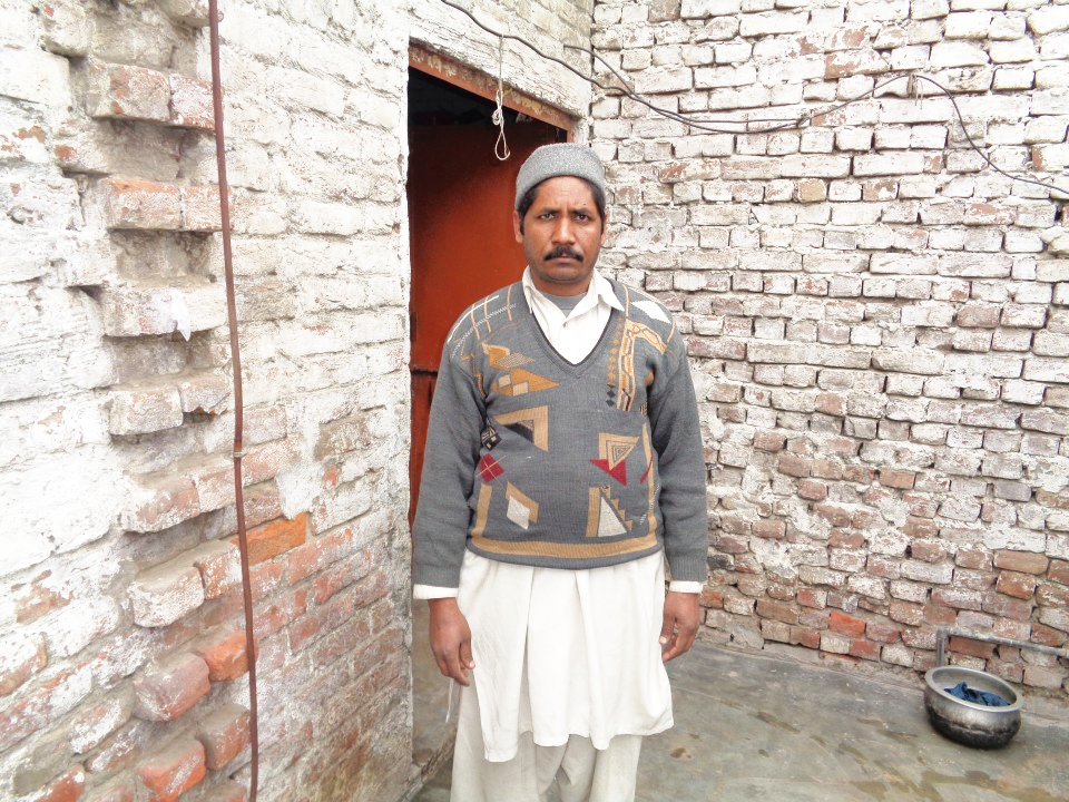 STEEL AND SILVER CROCKERY 