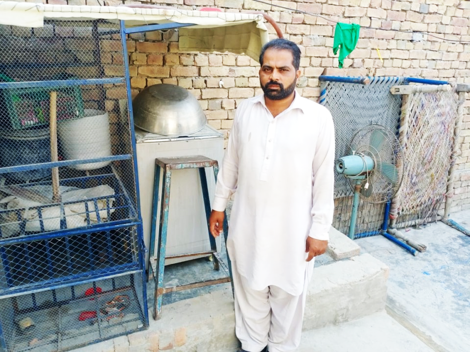 Crockery And Jewellery Salesman