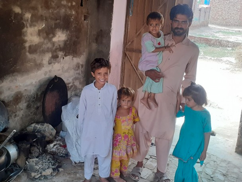 Yarn Knitting (Waan Bunai)