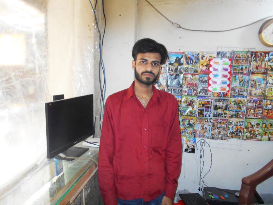 Mobile Accessories Counter