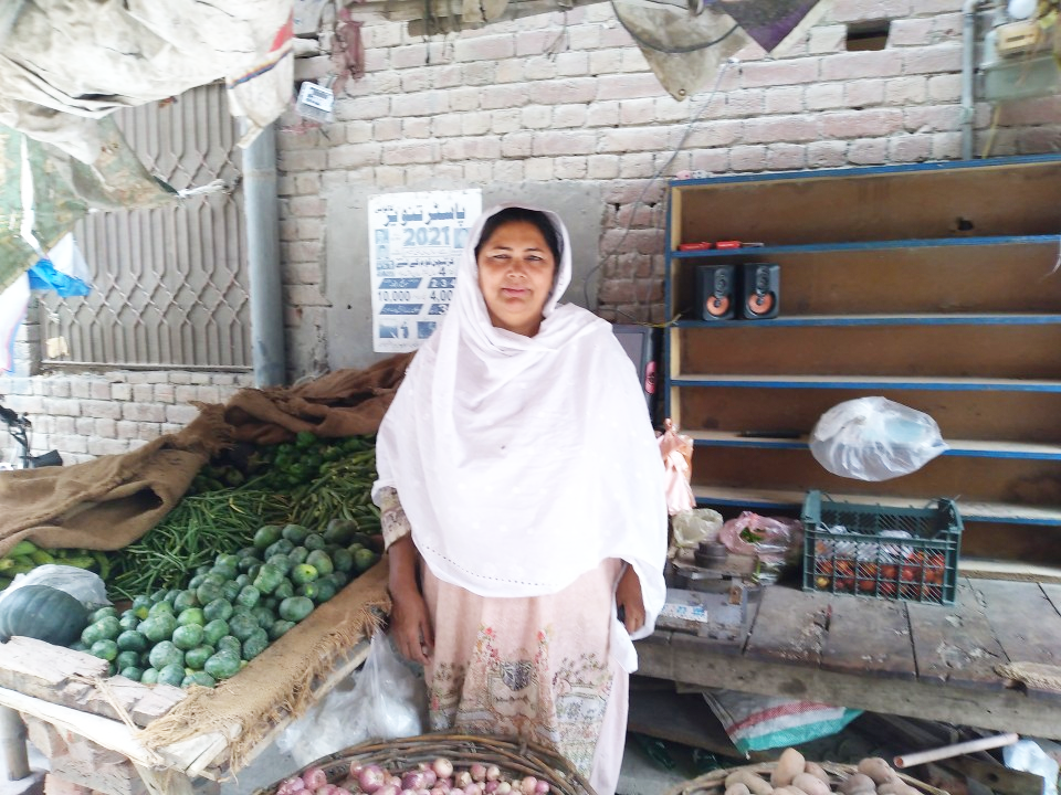 Vegetable & Grocery shop