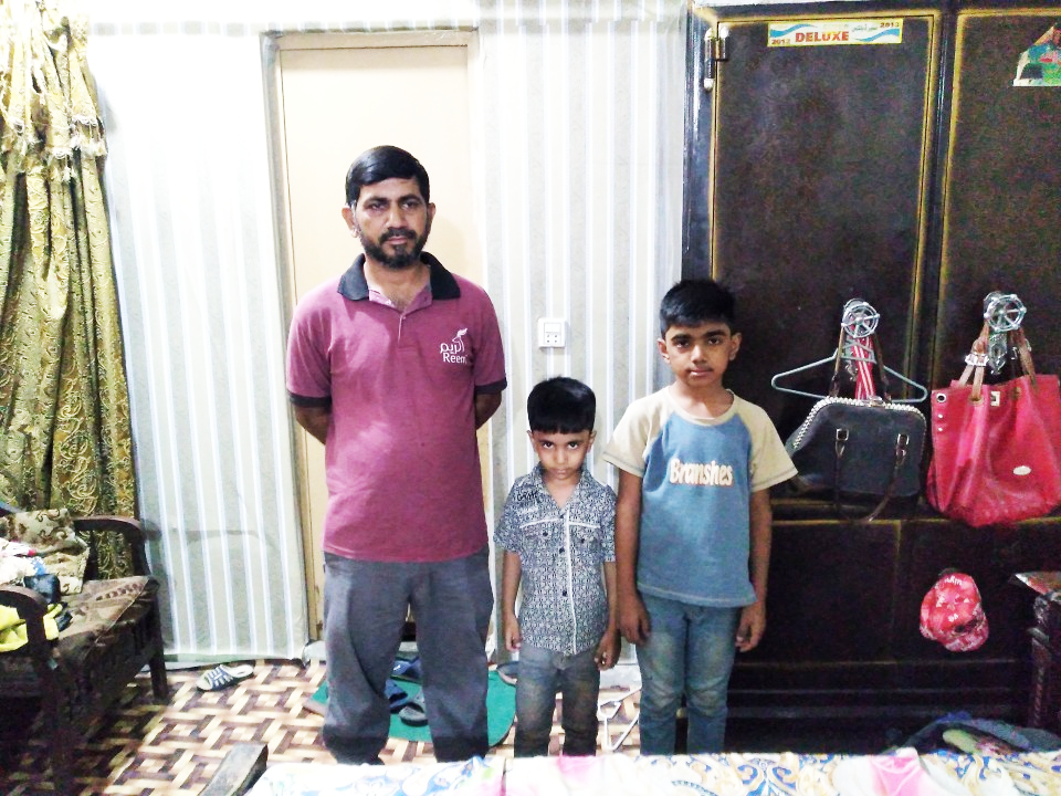 Rice, Peens and spices seller