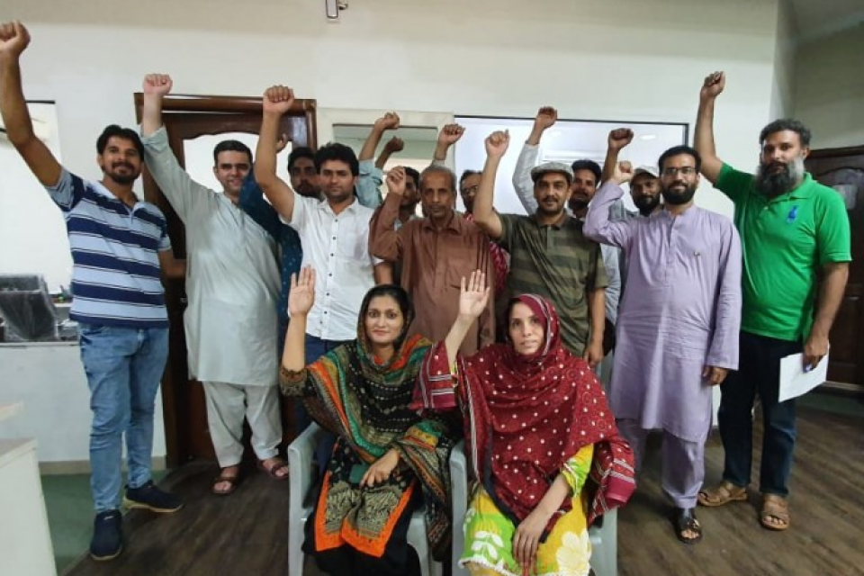 Sana Farhan - Business established