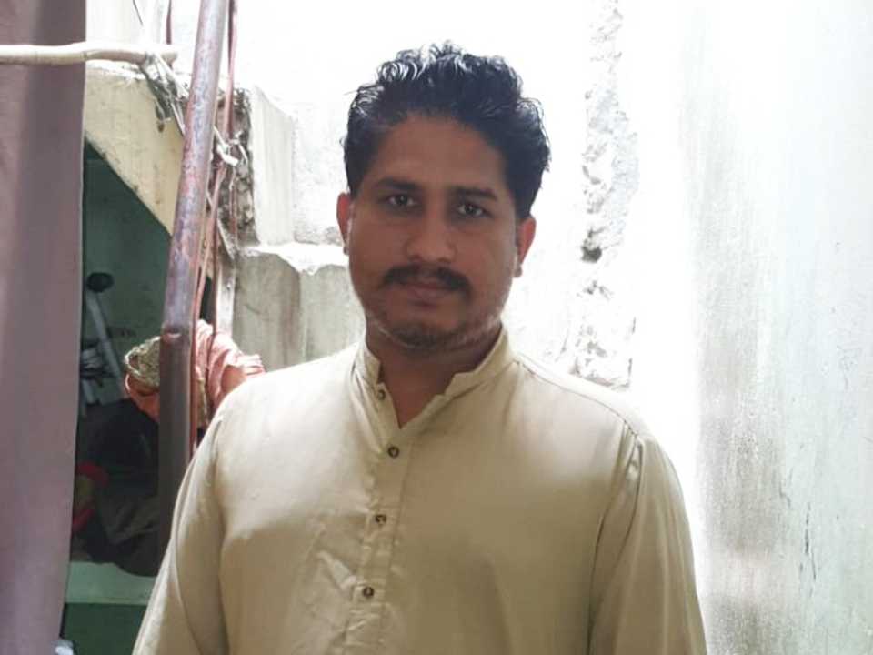 Disposable item sale