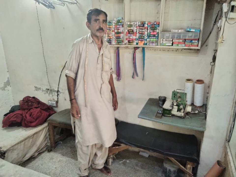 Ladies lase and stitching