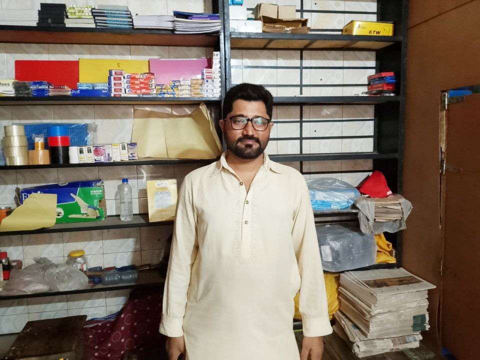 Mobile accessory shop 