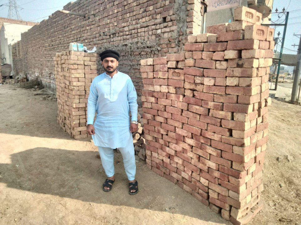 Bricks Sales man