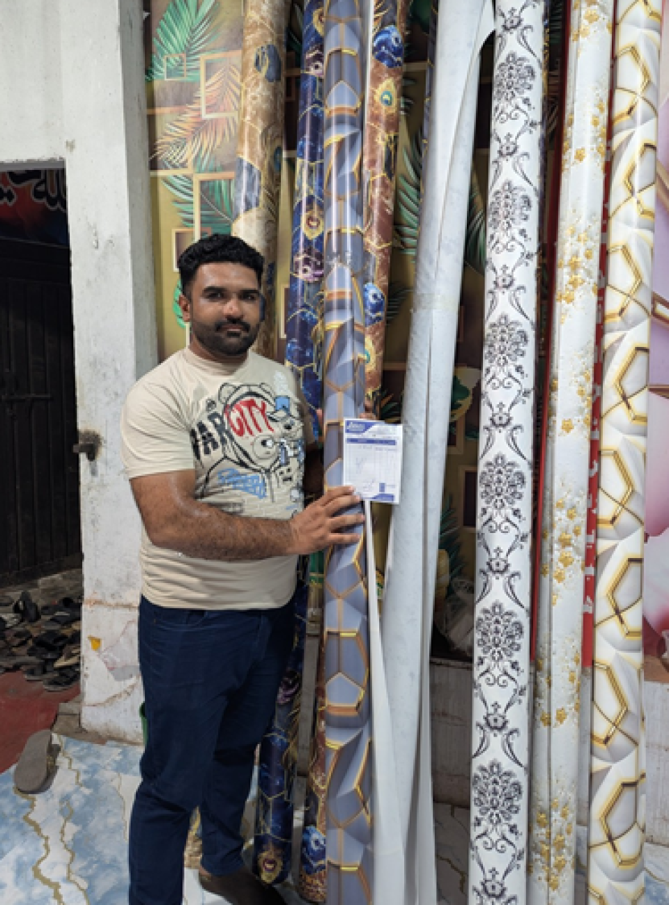 Saddam  Hussain  - borrower shield box