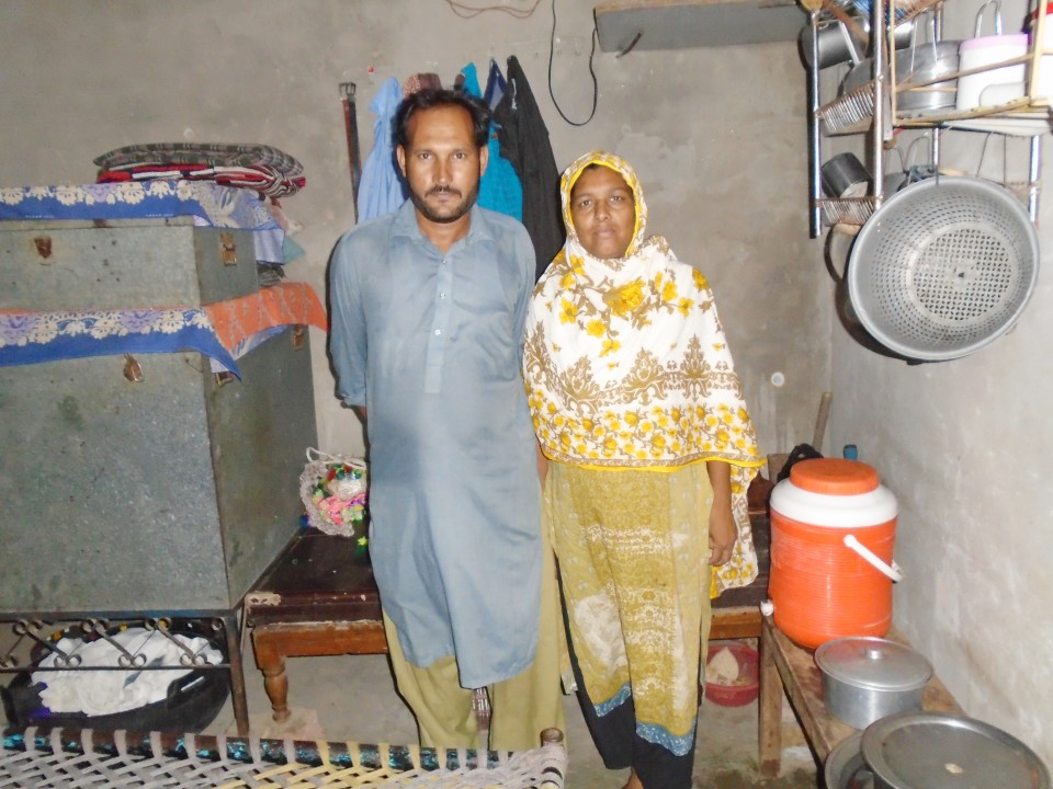 Yarn knitting (Waan Bunai)