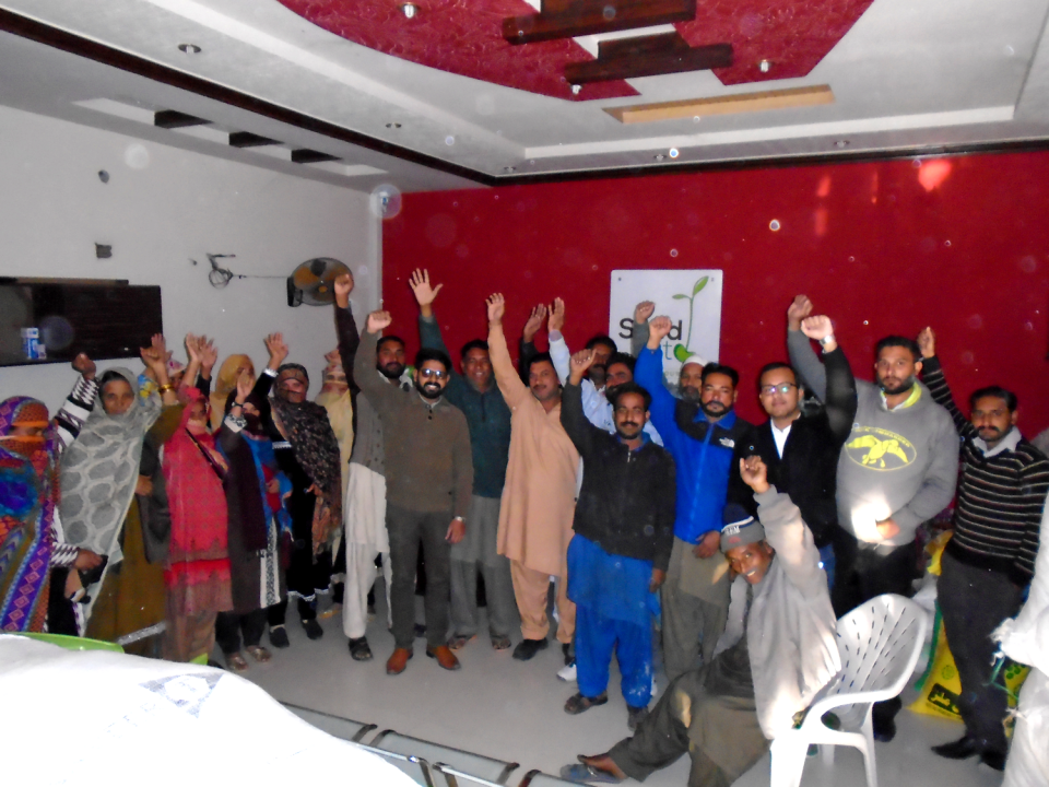 Manzooran Bibi - Business established