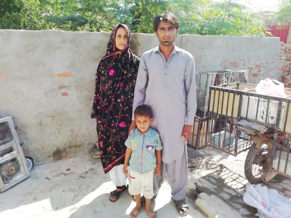 Grocery items Salesman