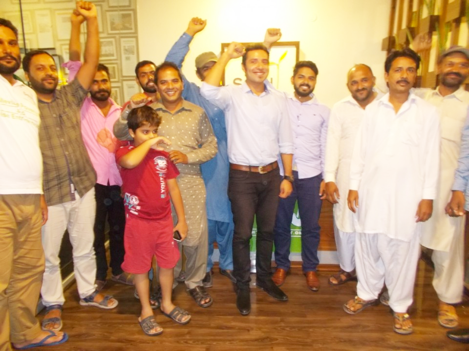 Muhammad Farooq - Business established