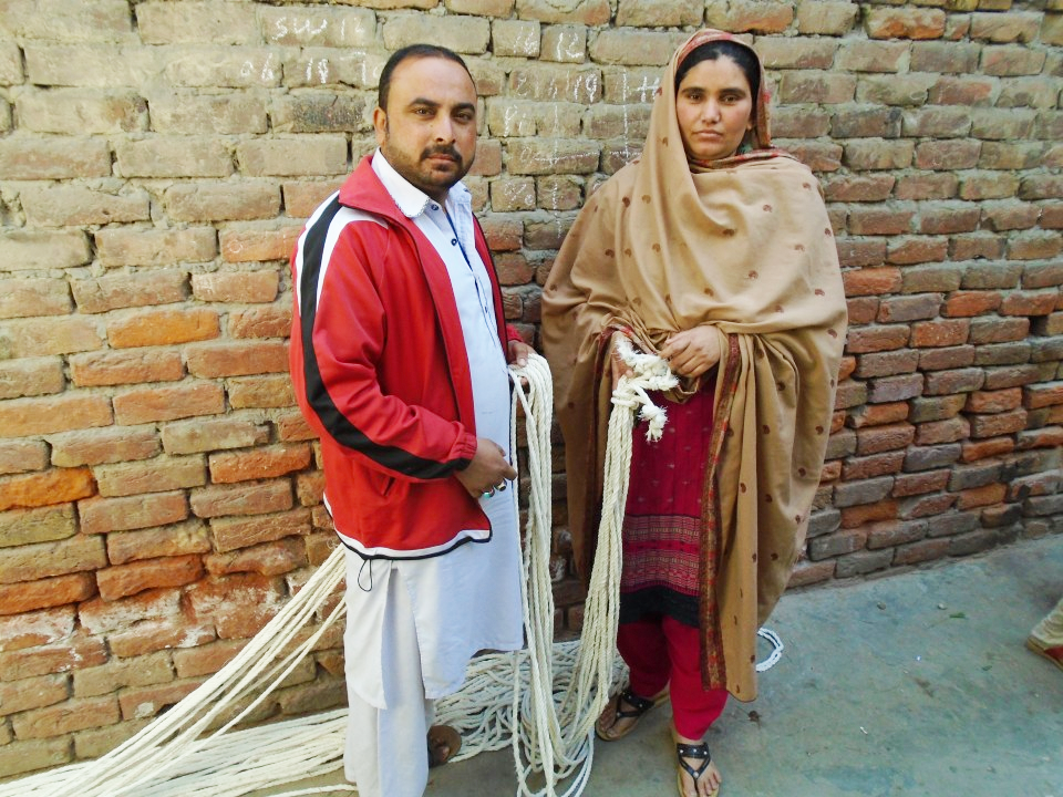 Yarn Knitting (Waan Bunai)