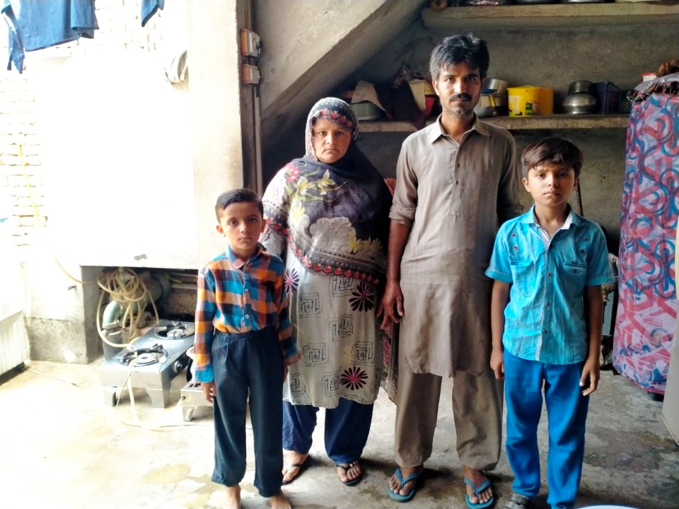 Gass stove and sewing machine repairing shop  