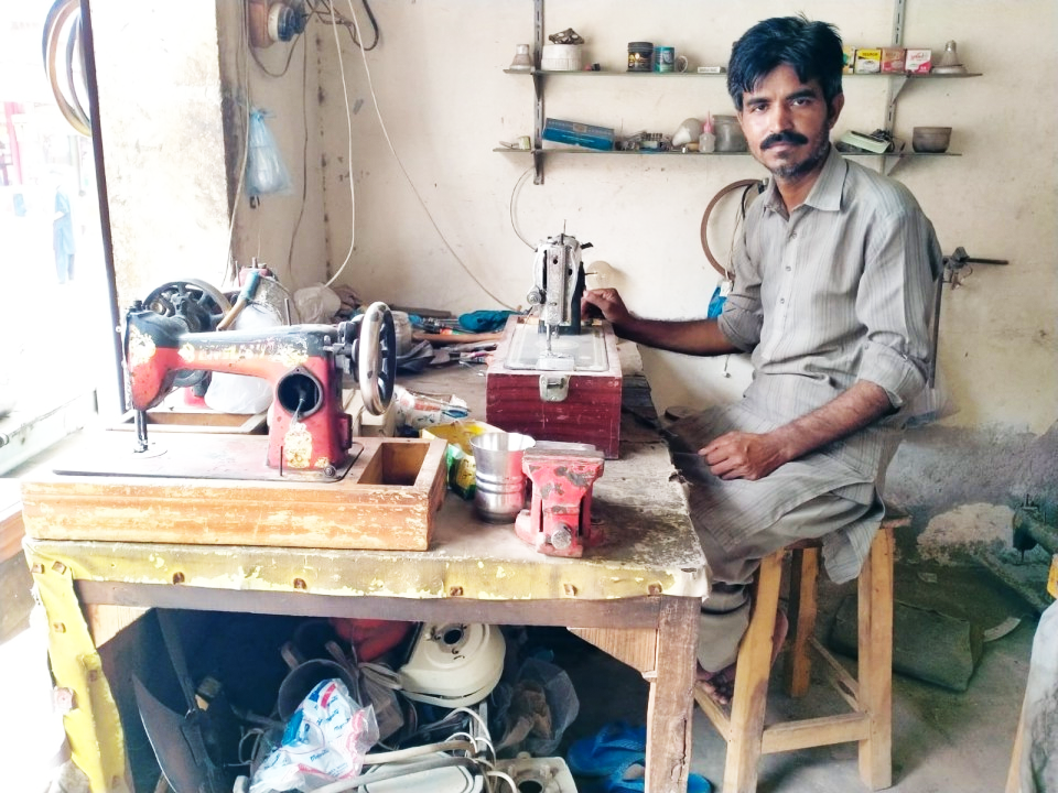 Gass stove and sewing machine repairing shop  