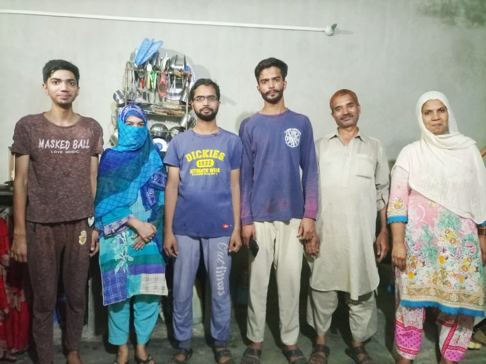 Lace button & Tailoring shop