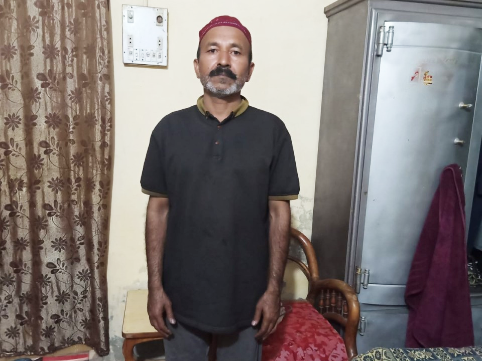 Button & Lace Salesman