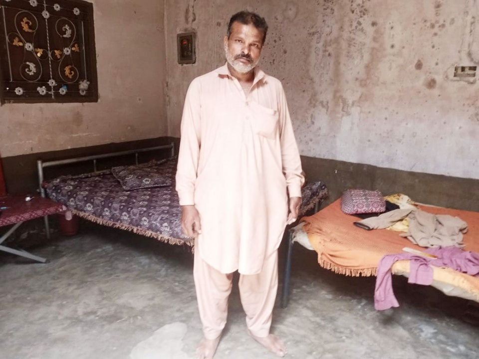 Grocery Items Salesman 