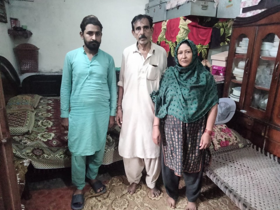 Ladies lase and stitching