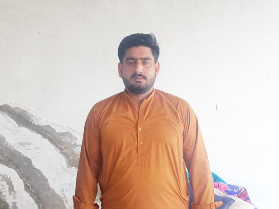 Raza Khokhar Milk Shop 