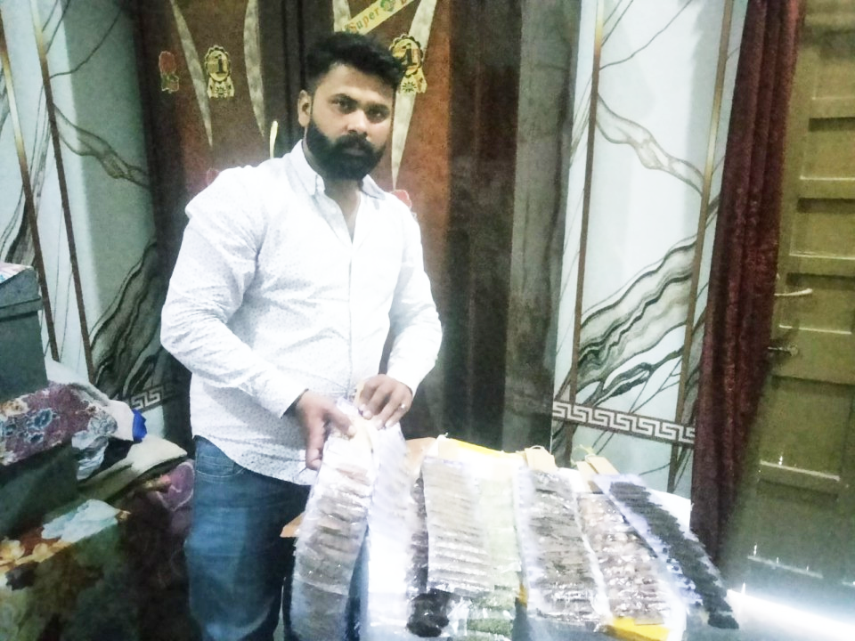 Spice Sales man