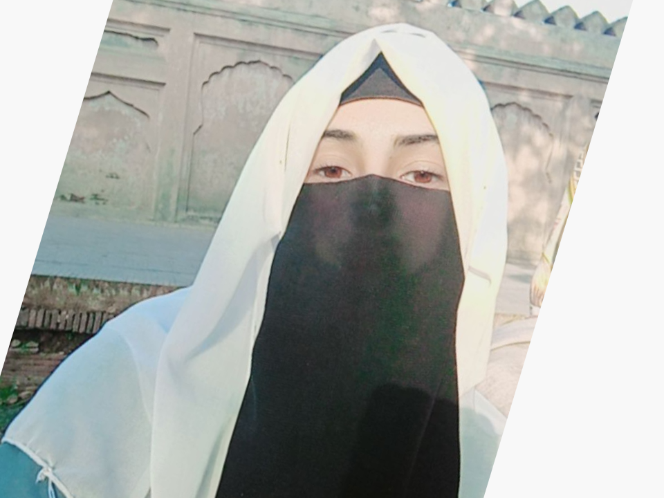 Ayesha Amjad  1